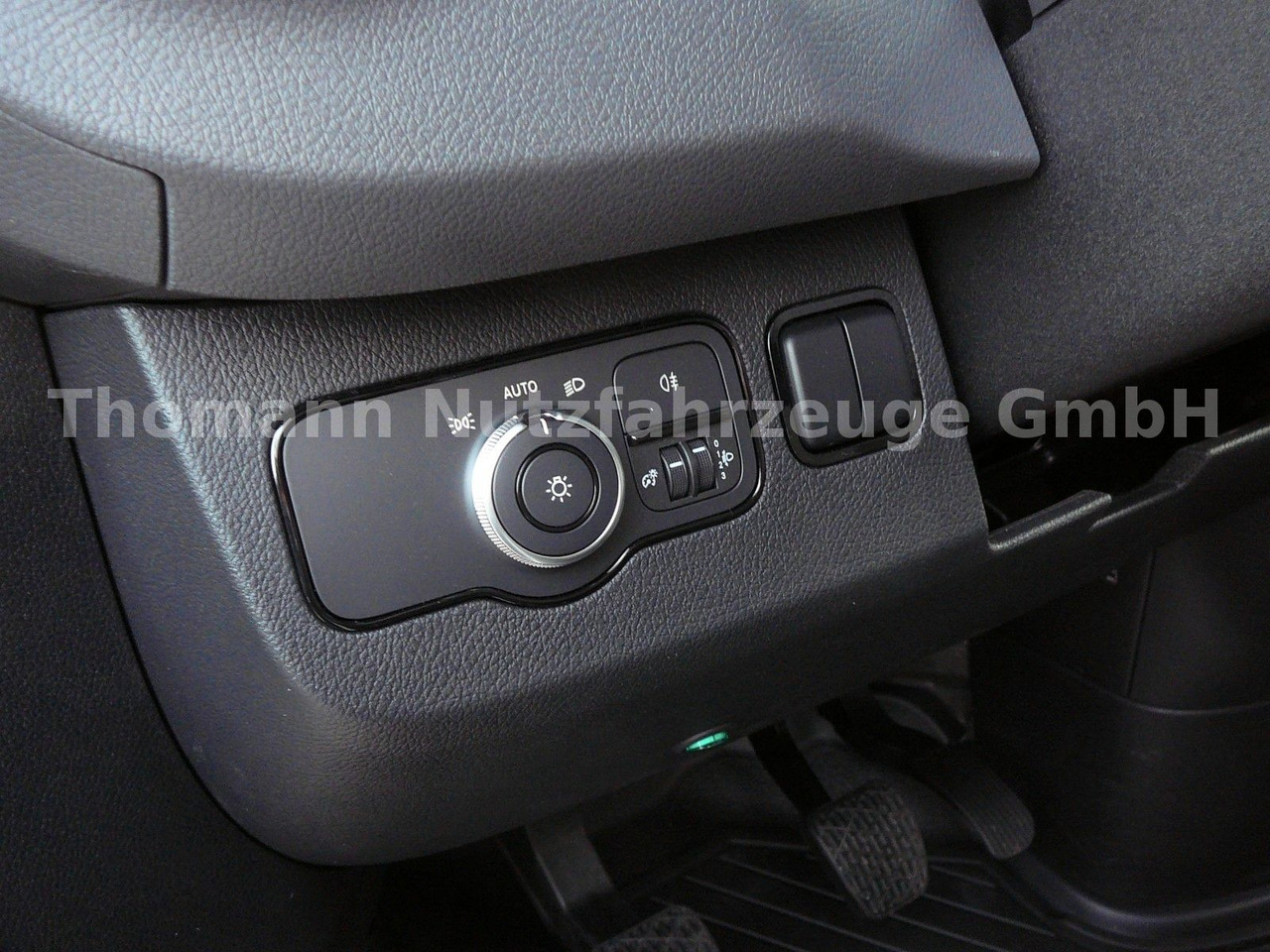 Hladilno vozilo Mercedes-Benz Sprinter 317 CDI Kühlkoffer Xarios 300 LBW: slika 13