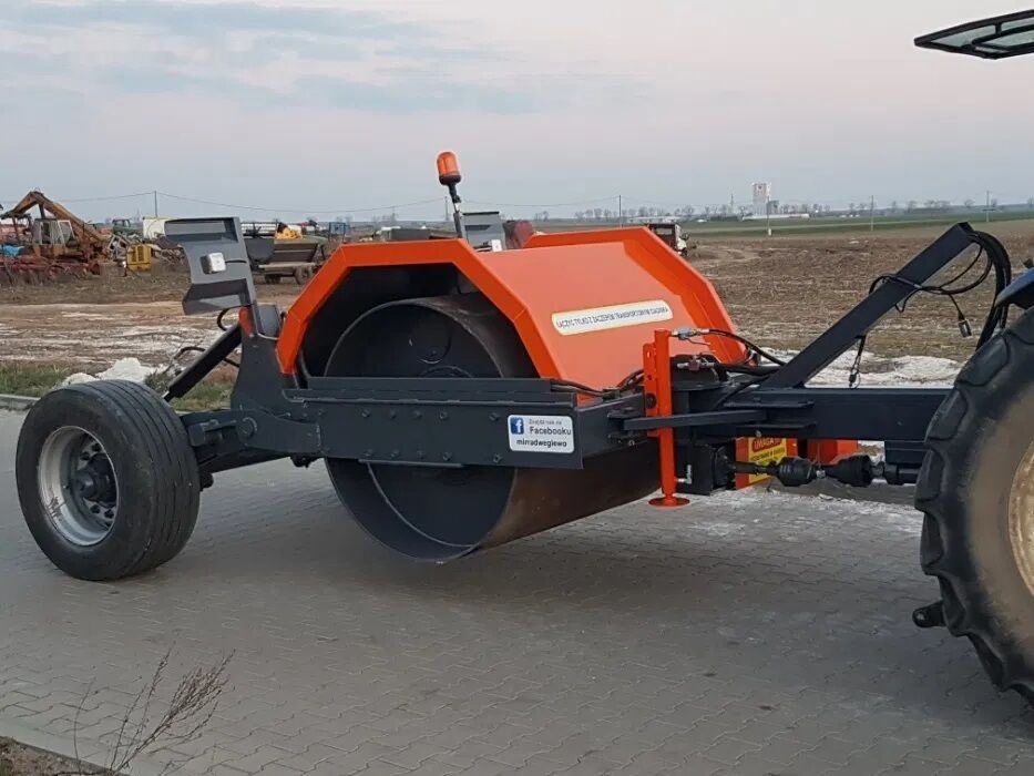 XZ New - Valjar: slika 3 XZ New - Valjar: slika 3