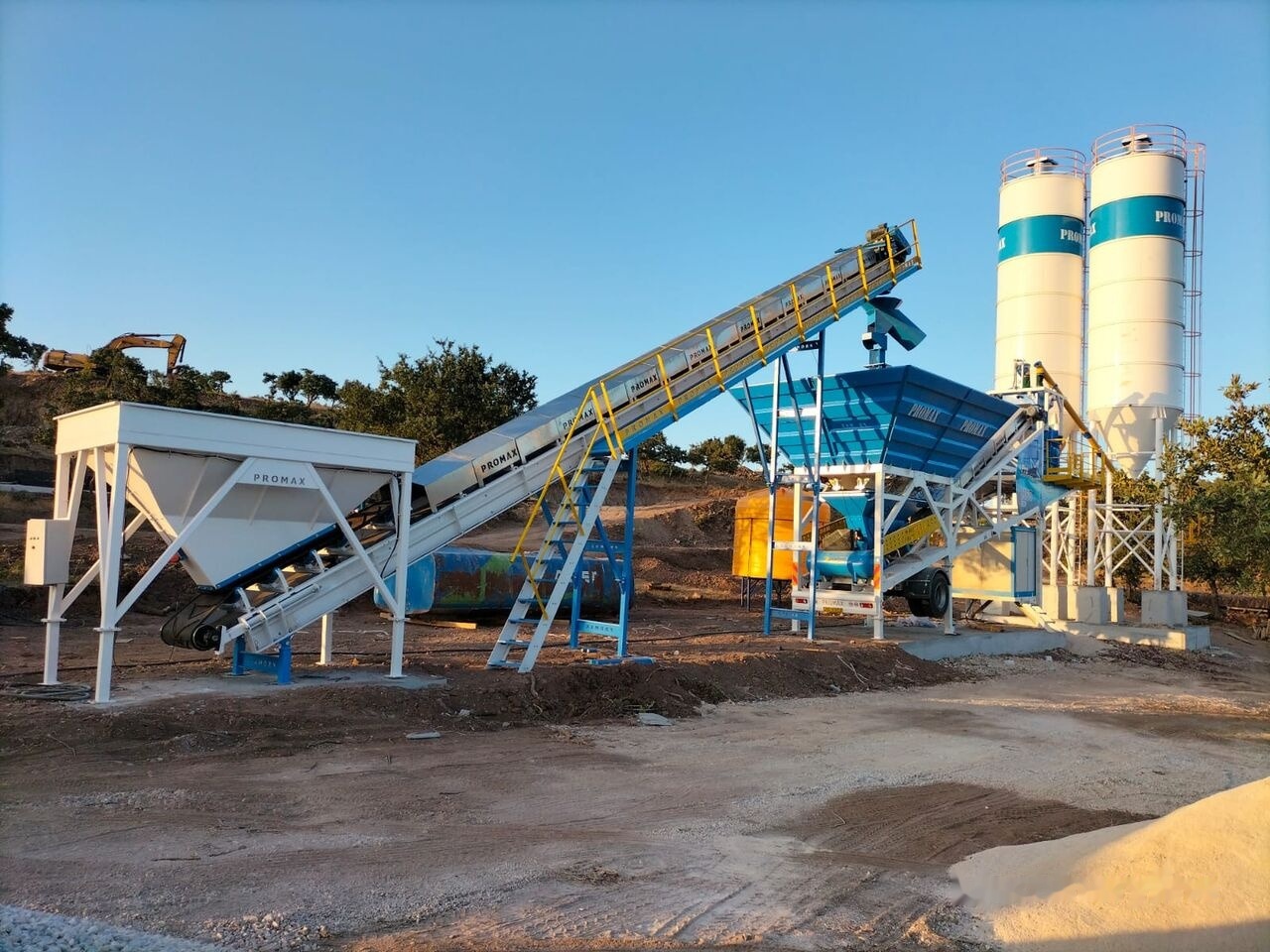Promax Mobile Concrete Batching Plant PROMAX M60-SNG (60m3/h) - Betonarna: slika 1 Promax Mobile Concrete Batching Plant PROMAX M60-SNG (60m3/h) - Betonarna: slika 1