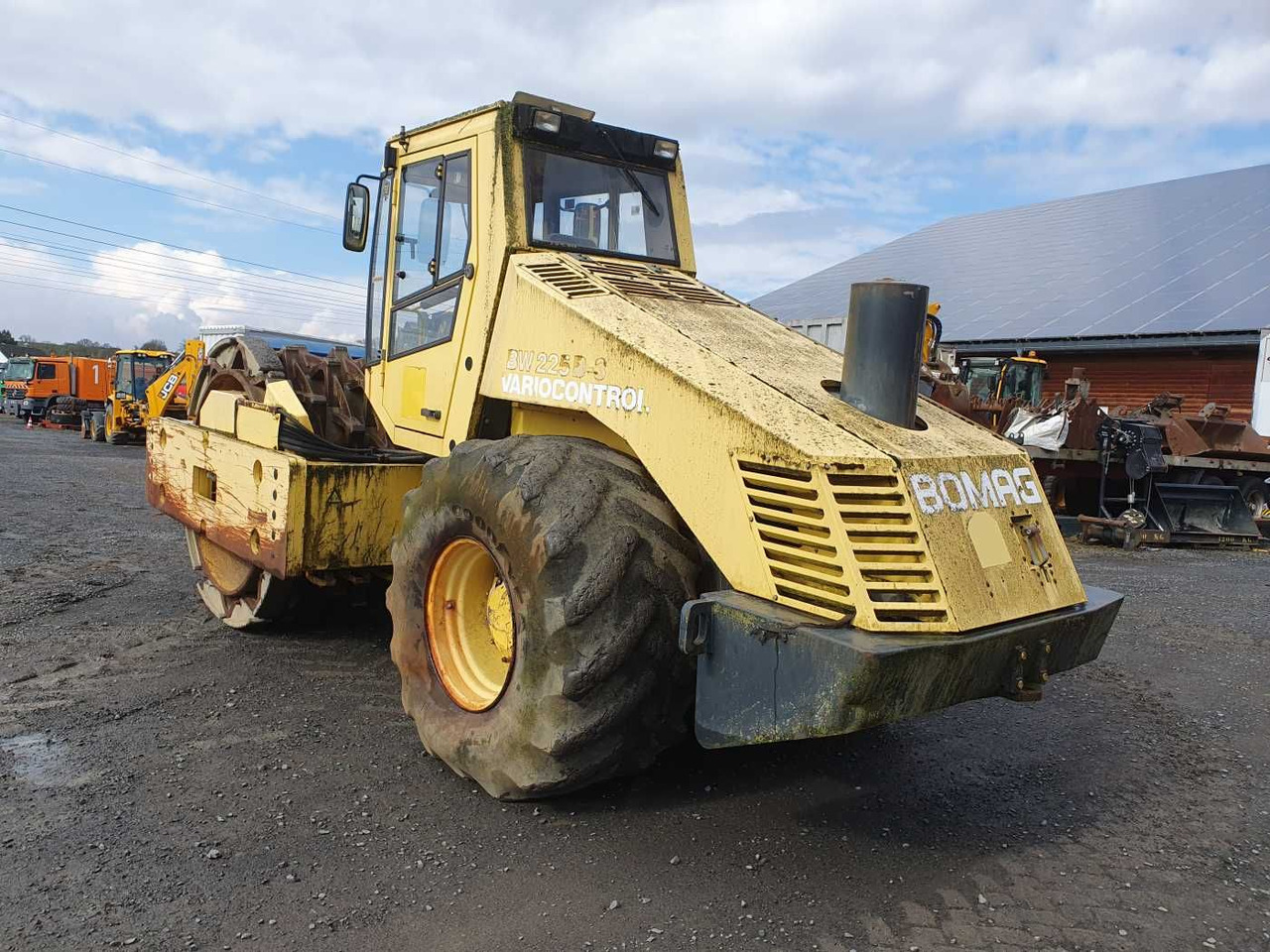 BOMAG BW 225 D-3 / 2001 / nur 3.824h! / Variocontrol - Kompaktor: slika 3 BOMAG BW 225 D-3 / 2001 / nur 3.824h! / Variocontrol - Kompaktor: slika 3