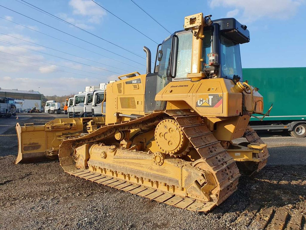 CAT D6N LGP / 7.374h / 6-Wege Klappschild / Bj: 2017 - Buldožer: slika 4 CAT D6N LGP / 7.374h / 6-Wege Klappschild / Bj: 2017 - Buldožer: slika 4