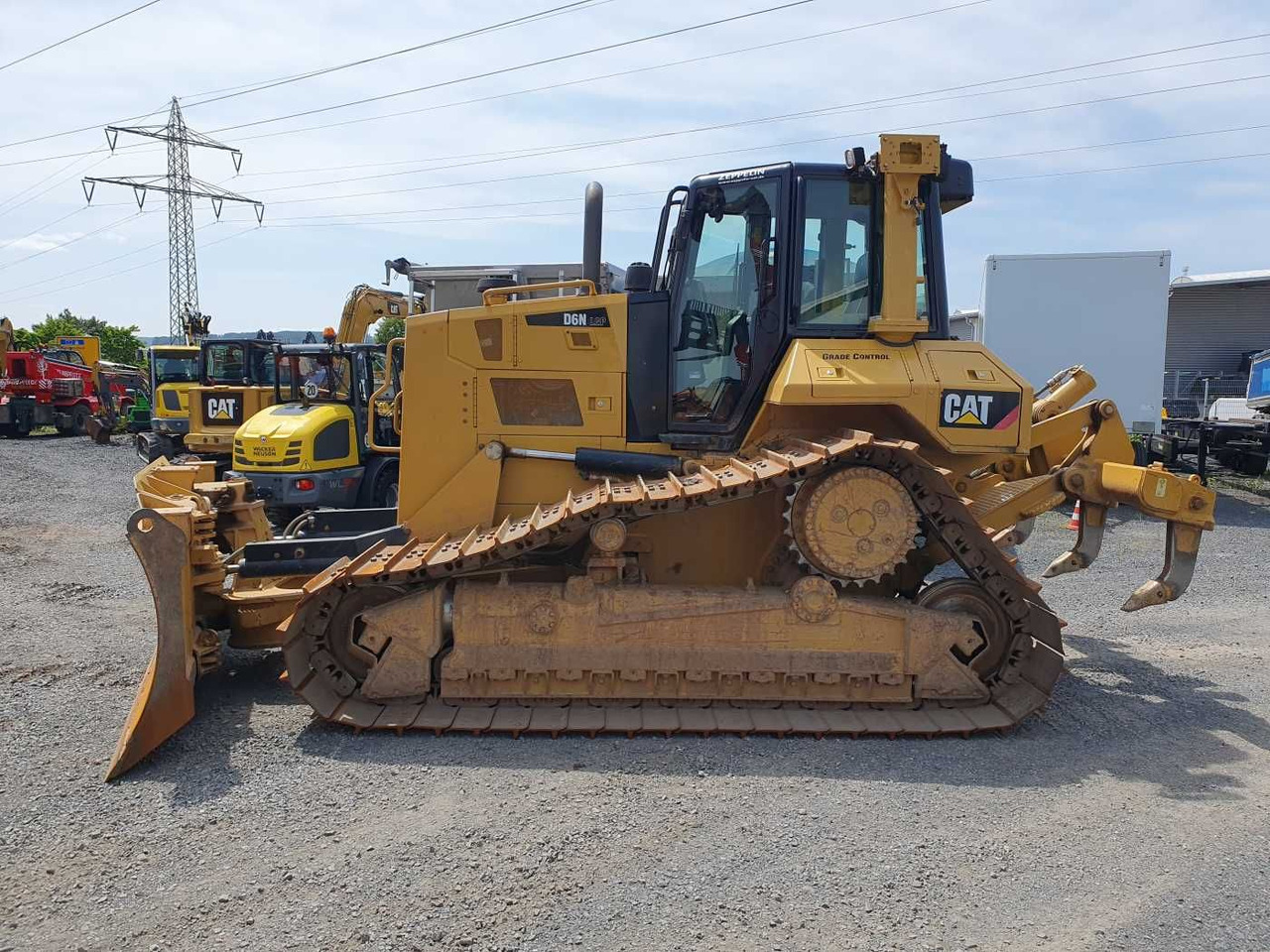 CAT D6N LGP / 8.524h / Klappschild / Ripper - Buldožer: slika 2 CAT D6N LGP / 8.524h / Klappschild / Ripper - Buldožer: slika 2