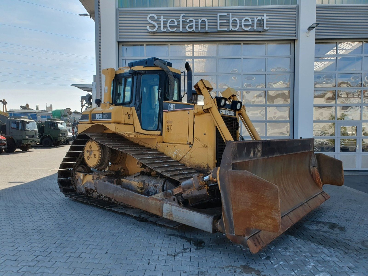 CAT D6R LGP / 1999 / 17.421h - Buldožer: slika 1 CAT D6R LGP / 1999 / 17.421h - Buldožer: slika 1