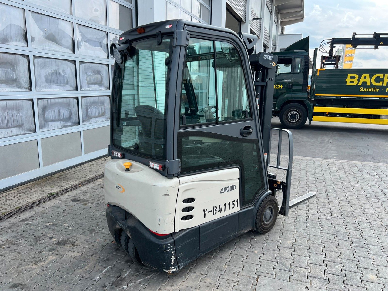 Crown SCT6020-1.3 / Triplex 4,3m / 1.227h / 2017 - Električni viličar: slika 3 Crown SCT6020-1.3 / Triplex 4,3m / 1.227h / 2017 - Električni viličar: slika 3
