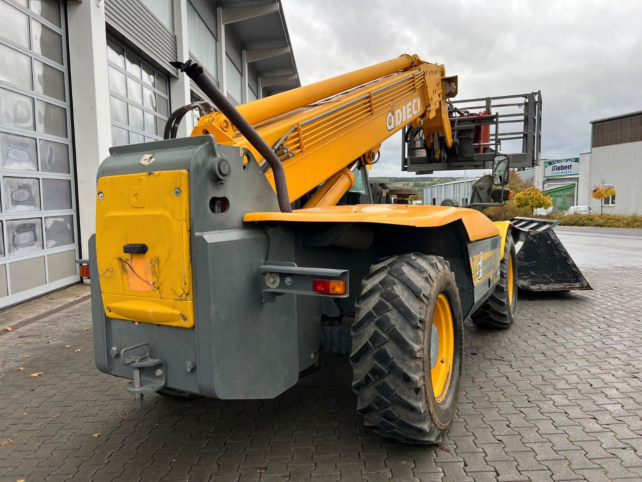 Dieci Icarus 40.16 ET 166 / 4.238 h / 2003 - Kolesni nakladalec: slika 4 Dieci Icarus 40.16 ET 166 / 4.238 h / 2003 - Kolesni nakladalec: slika 4