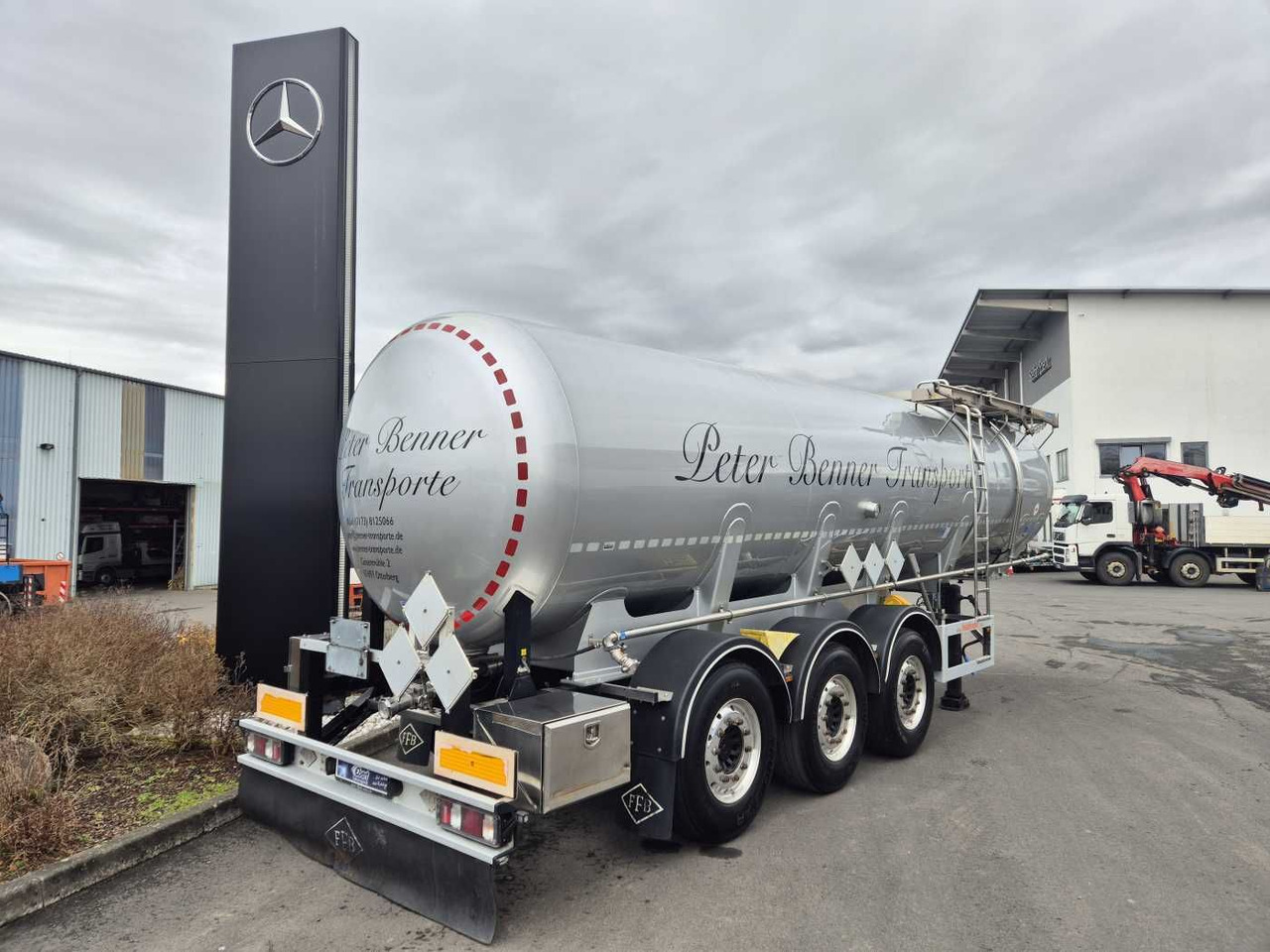 Feldbinder TSA 30.3 Gefahrgut ADR, 1 Kammer 30.000 Liter - Polprikolica cisterna: slika 1 Feldbinder TSA 30.3 Gefahrgut ADR, 1 Kammer 30.000 Liter - Polprikolica cisterna: slika 1