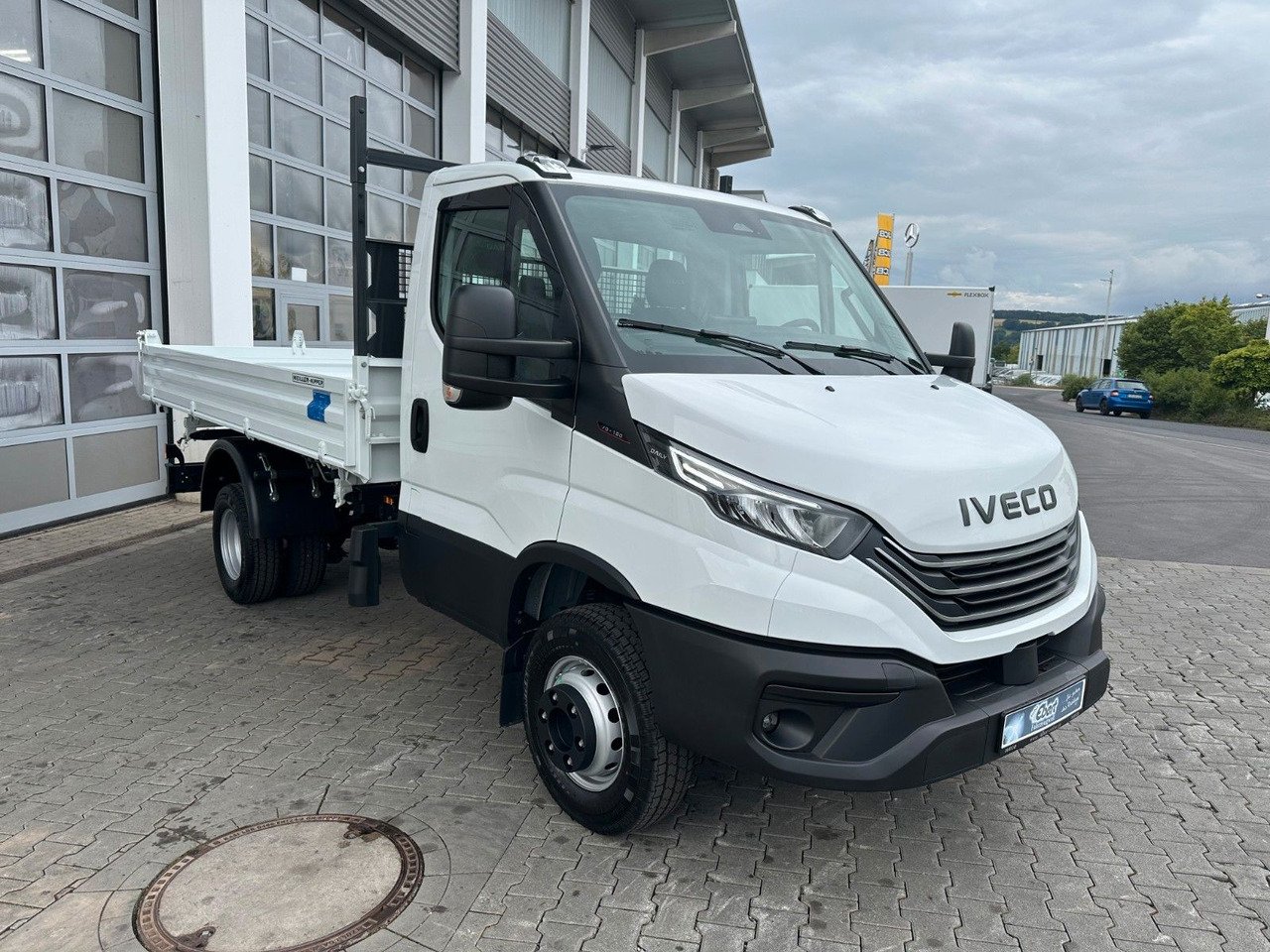 Iveco 70C18H 3-S.-Kipper Meiller *R3.450mm*2xAHK* - Dostavno vozilo prekucnik: slika 3 Iveco 70C18H 3-S.-Kipper Meiller *R3.450mm*2xAHK* - Dostavno vozilo prekucnik: slika 3