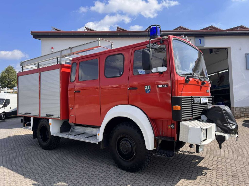 Iveco 75-16 AW 4x4 LF8 Feuerwehr Standheizung 9 Sitze - Gasilsko vozilo: slika 5 Iveco 75-16 AW 4x4 LF8 Feuerwehr Standheizung 9 Sitze - Gasilsko vozilo: slika 5