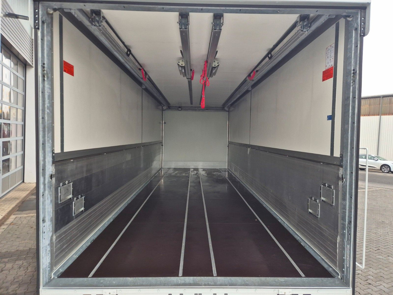 Tovornjak za prevoz pijač Iveco AS260S50Y/FS 6x2 Böse Schwenkwand + LBW 2 x AHK: slika 7