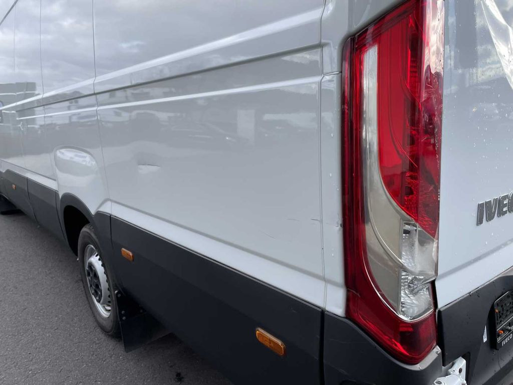 Iveco Daily 35 S 16 A8 V *Klima*Automatik*L4.100mm* - Furgon: slika 5 Iveco Daily 35 S 16 A8 V *Klima*Automatik*L4.100mm* - Furgon: slika 5