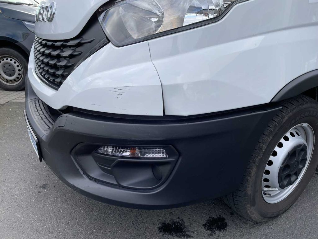 Iveco Daily 35 S 16 A8 V *Klima*Automatik*L4.100mm* - Furgon: slika 3 Iveco Daily 35 S 16 A8 V *Klima*Automatik*L4.100mm* - Furgon: slika 3