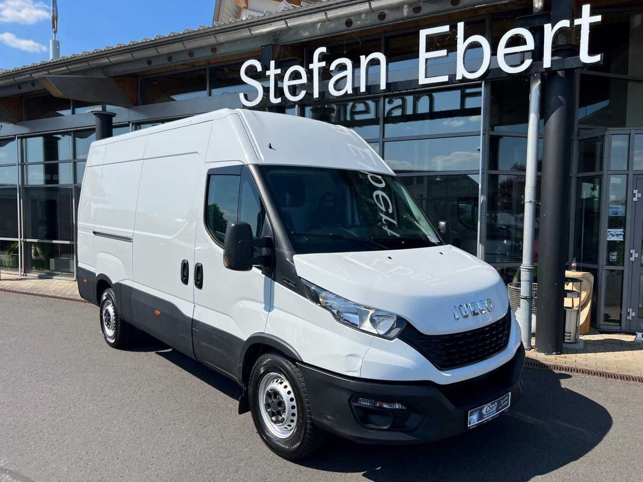 Iveco Daily 35 S 16 V *Klima*3.520mm* - Furgon: slika 2 Iveco Daily 35 S 16 V *Klima*3.520mm* - Furgon: slika 2