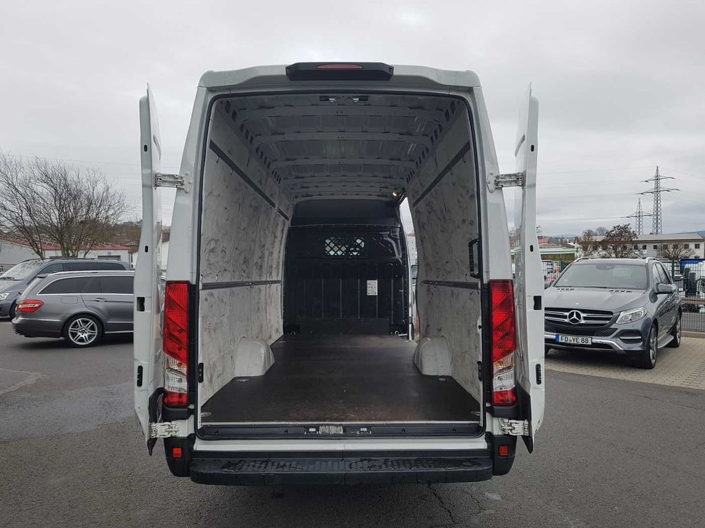 Iveco Daily 35 S 16 V *Klima*L4.100mm* - Furgon: slika 5 Iveco Daily 35 S 16 V *Klima*L4.100mm* - Furgon: slika 5