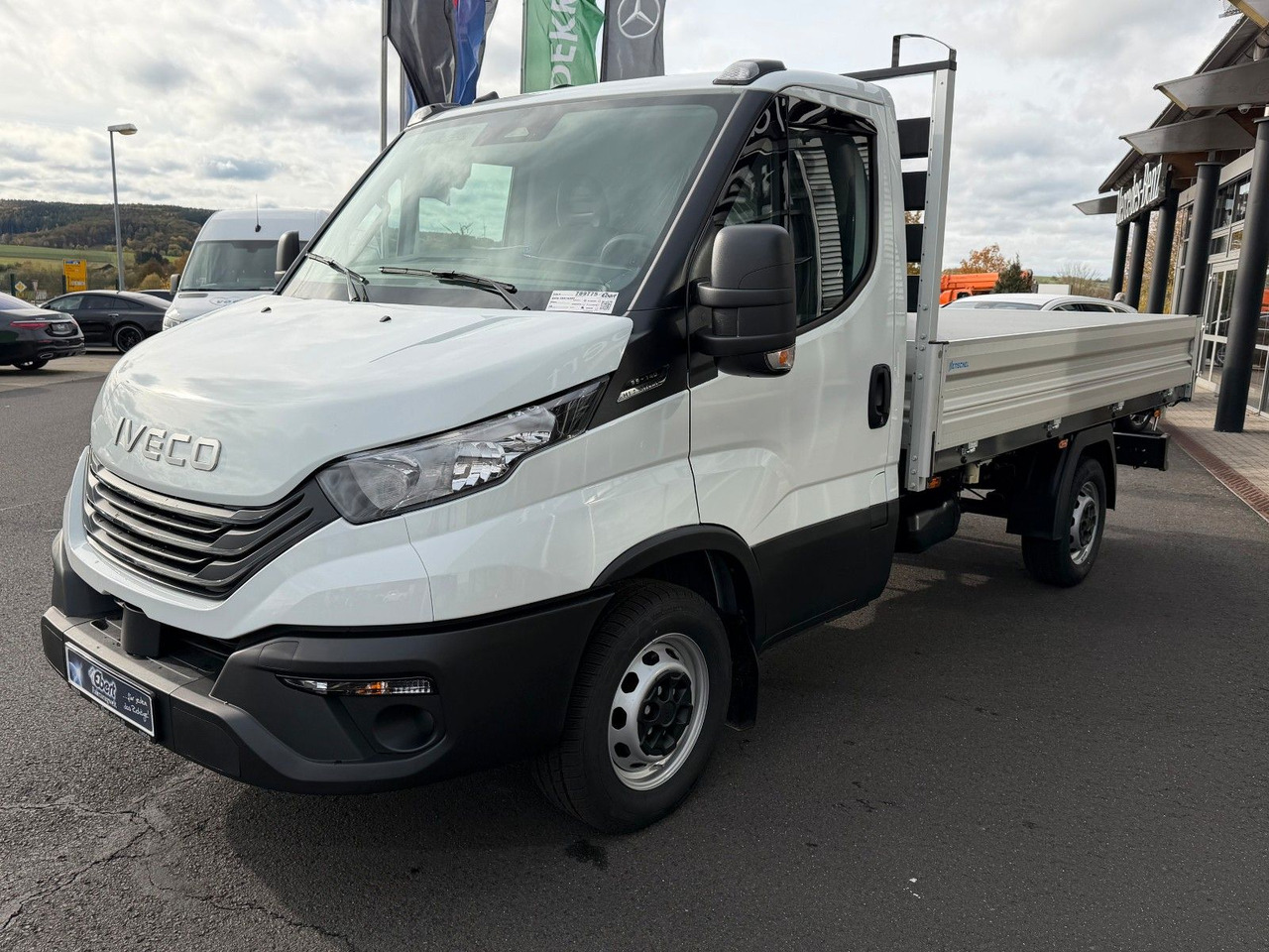 Iveco Daily 35S14 A8*R3.450mm*Automatik*Kamera*2Sitze* - Dostavno vozilo prekucnik: slika 3 Iveco Daily 35S14 A8*R3.450mm*Automatik*Kamera*2Sitze* - Dostavno vozilo prekucnik: slika 3