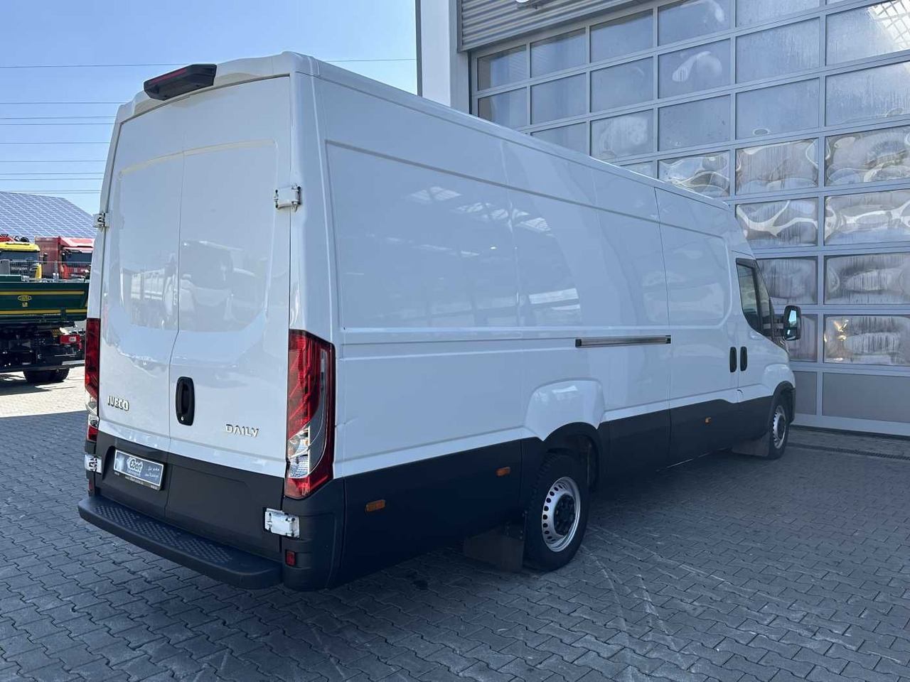 Iveco Daily 35S16 A8 *Klima*Radstand4.100mm* - Furgon: slika 4 Iveco Daily 35S16 A8 *Klima*Radstand4.100mm* - Furgon: slika 4