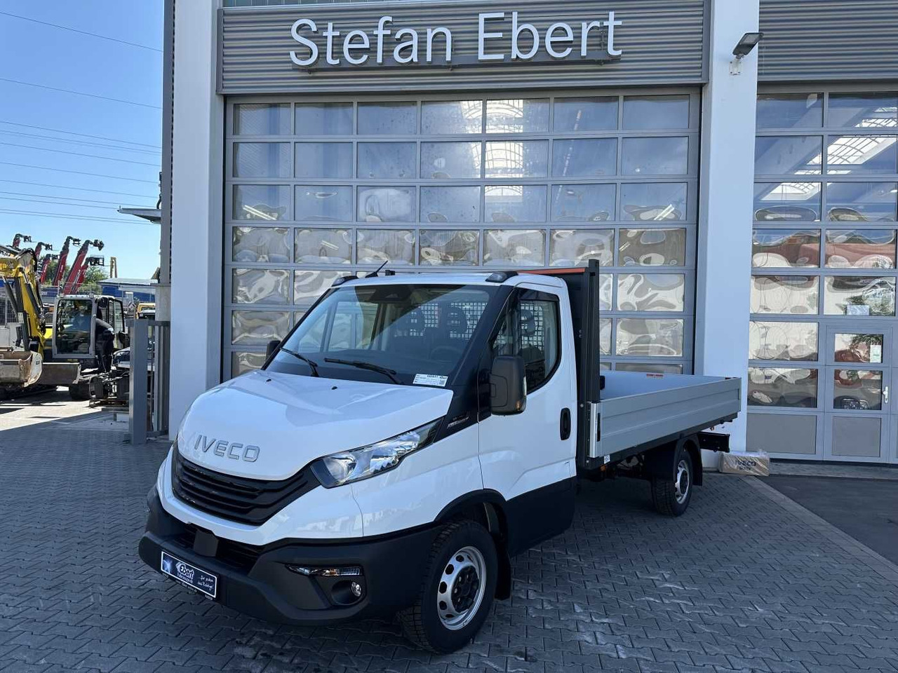 Iveco Daily 35S16 A8 *R3.750mm*AHK*Automatik* - Dostavno vozilo s kesonom: slika 1 Iveco Daily 35S16 A8 *R3.750mm*AHK*Automatik* - Dostavno vozilo s kesonom: slika 1