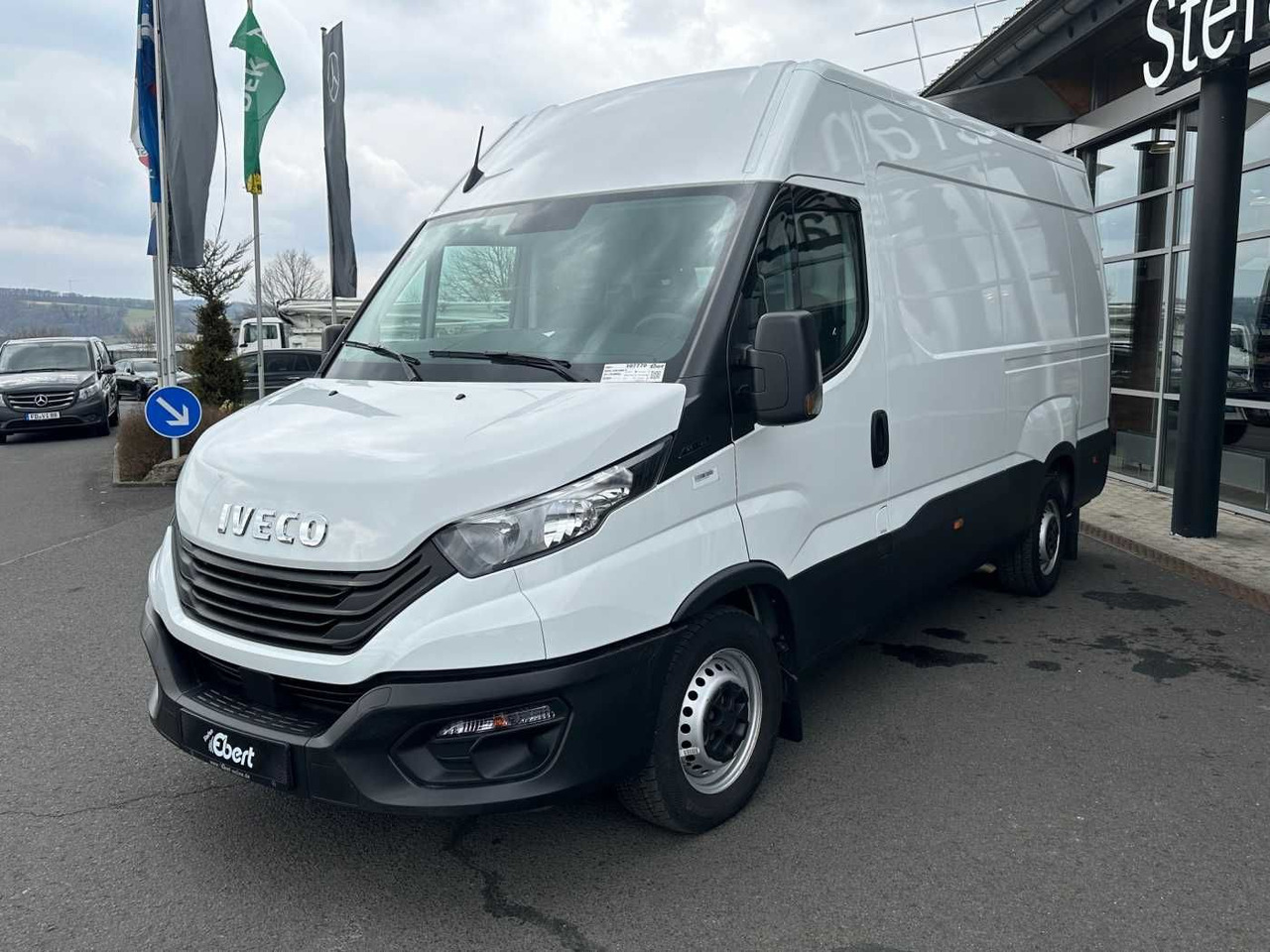 Iveco Daily 35S16 *Klima*L3.520mm* - Furgon: slika 3 Iveco Daily 35S16 *Klima*L3.520mm* - Furgon: slika 3