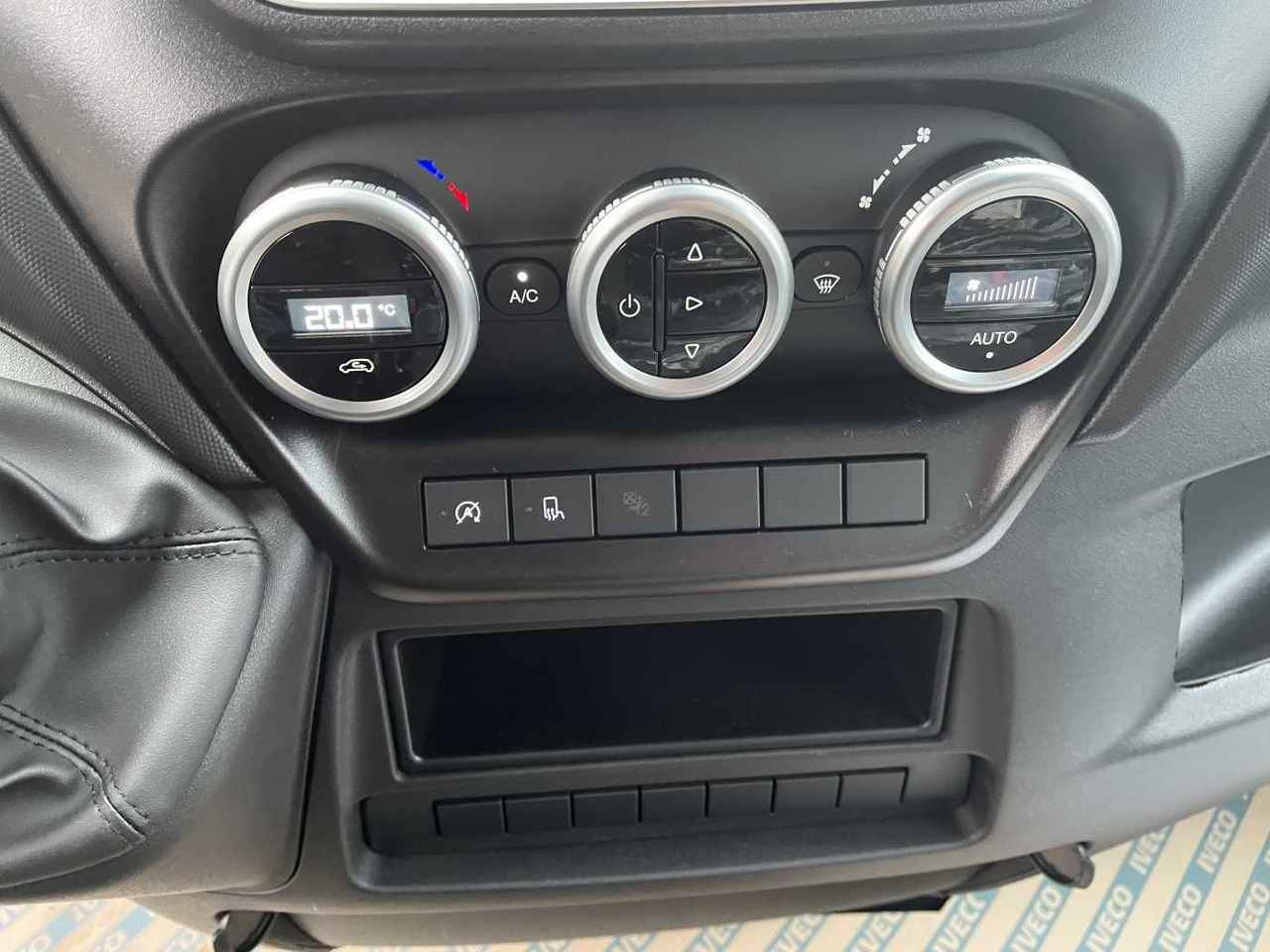 Iveco Daily 35S16V *Klima*R4.100mm* lizing Iveco Daily 35S16V *Klima*R4.100mm*: slika 14