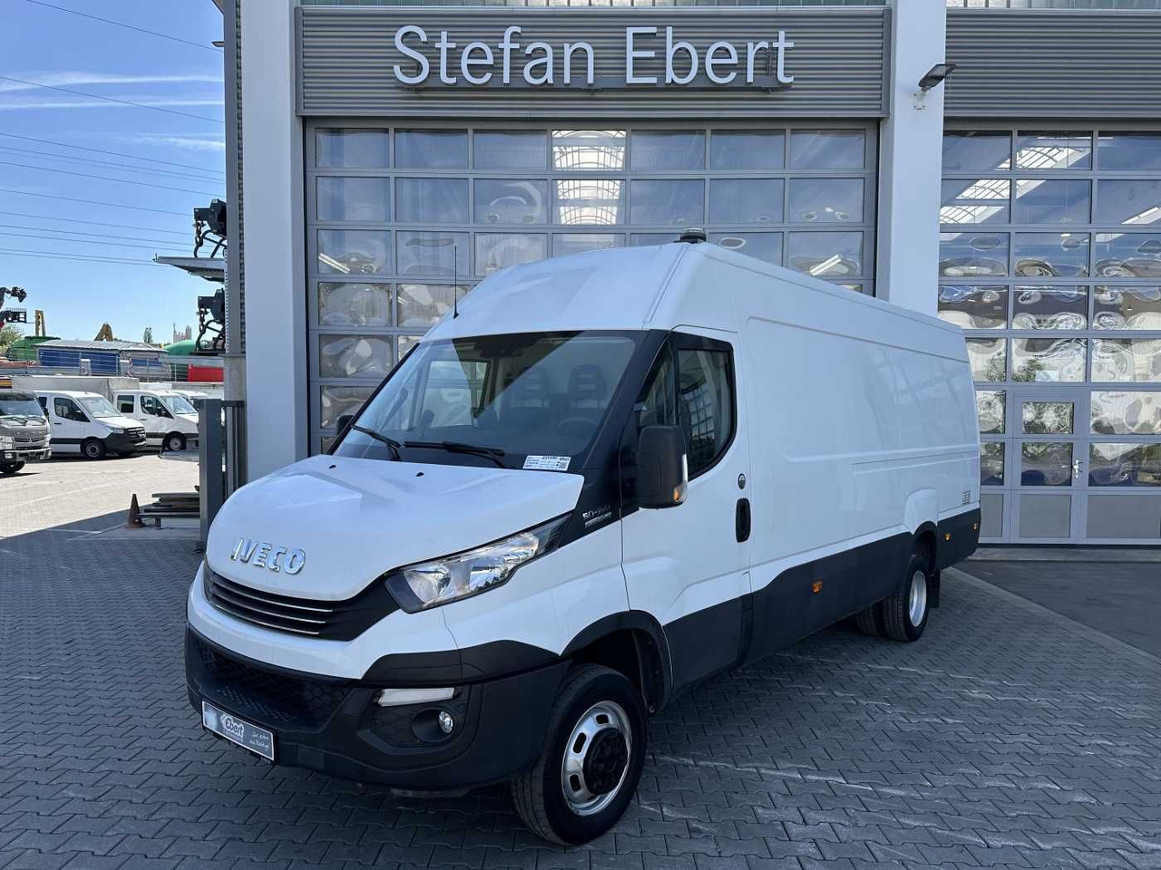 Iveco Daily 50C16 R4.100mm *AHK*Automatik*Ladekran* - Furgon: slika 1 Iveco Daily 50C16 R4.100mm *AHK*Automatik*Ladekran* - Furgon: slika 1