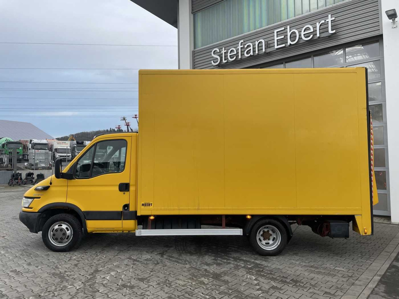 Iveco Daily 50C17 3.0L *Koffer*LBW*Klima* - Dostavno vozilo z zabojnikom: slika 2 Iveco Daily 50C17 3.0L *Koffer*LBW*Klima* - Dostavno vozilo z zabojnikom: slika 2
