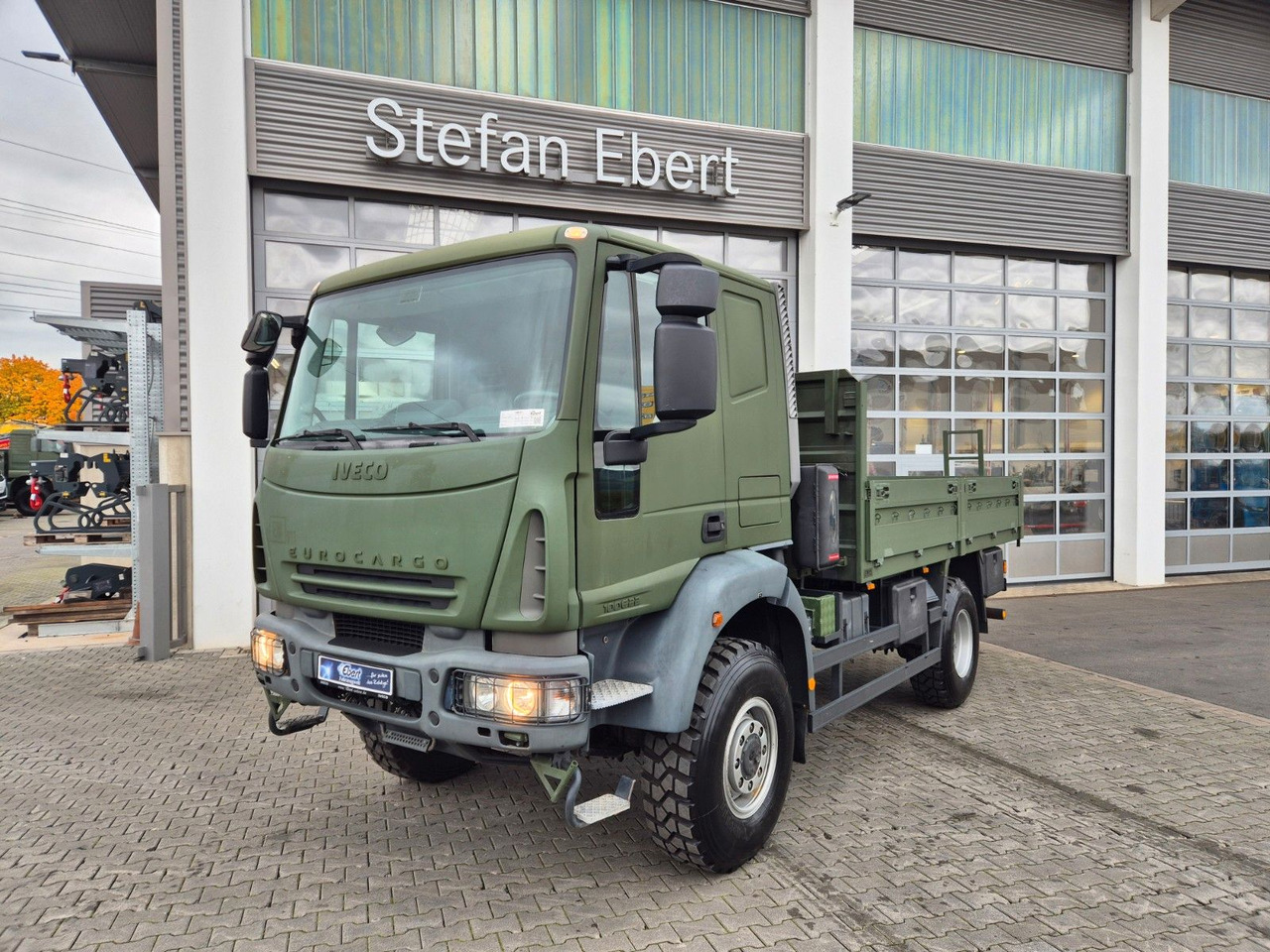 Iveco Eurocargo ML100E22WM-BW 4x4 Pritsche L-Haus Bett - Tovornjak s kesonom: slika 3 Iveco Eurocargo ML100E22WM-BW 4x4 Pritsche L-Haus Bett - Tovornjak s kesonom: slika 3