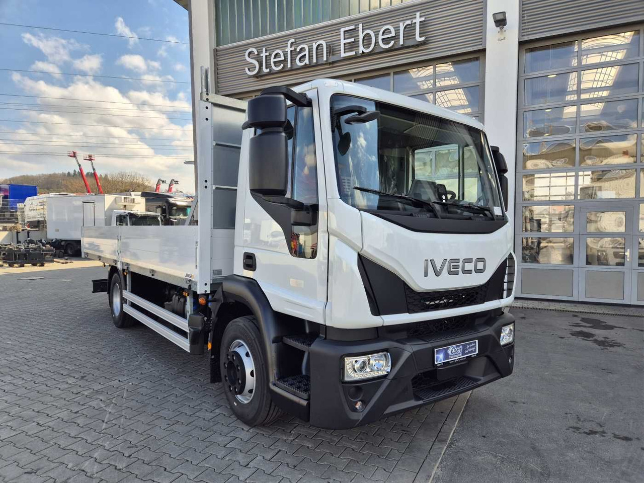 Iveco Eurocargo ML140E25/P 4x2 ACC 4x vorhanden - Tovornjak s kesonom: slika 2 Iveco Eurocargo ML140E25/P 4x2 ACC 4x vorhanden - Tovornjak s kesonom: slika 2