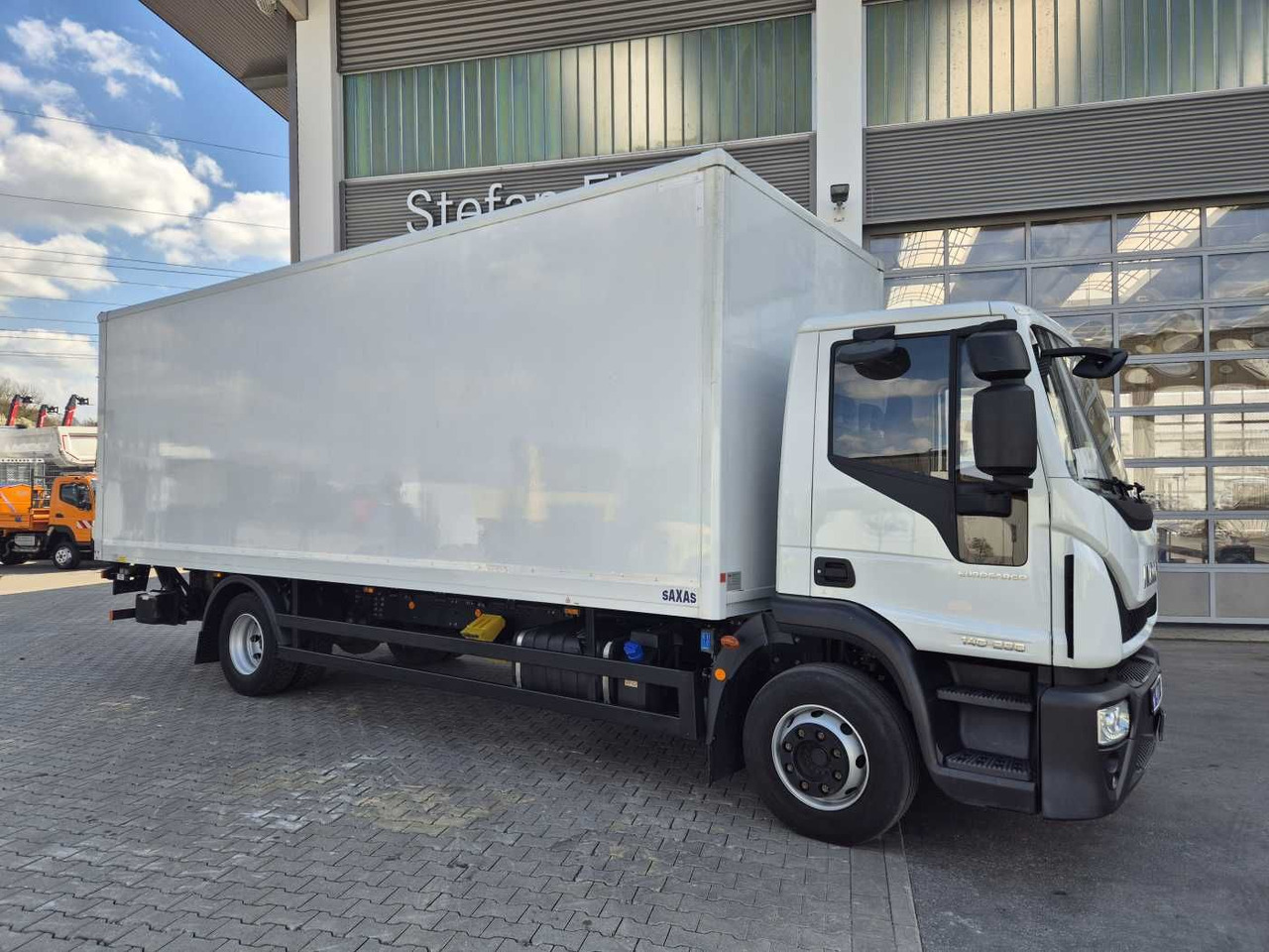 Iveco Eurocargo ML140E28/P 4x2 *LBW*AHK*Klima / 3x - Tovornjak zabojnik: slika 2 Iveco Eurocargo ML140E28/P 4x2 *LBW*AHK*Klima / 3x - Tovornjak zabojnik: slika 2
