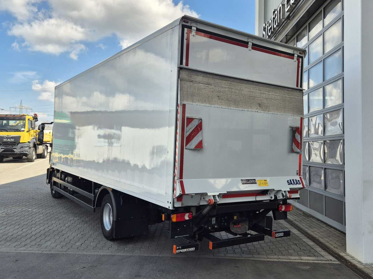 Iveco Eurocargo ML140E28/P 4x2 *LBW*AHK*Klima / 3x - Tovornjak zabojnik: slika 5 Iveco Eurocargo ML140E28/P 4x2 *LBW*AHK*Klima / 3x - Tovornjak zabojnik: slika 5
