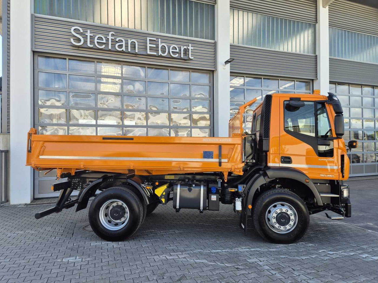 Iveco Eurocargo ML150E28W 4x4 Winterdienst Vorb. 2xAHK - Tovornjak prekucnik: slika 5 Iveco Eurocargo ML150E28W 4x4 Winterdienst Vorb. 2xAHK - Tovornjak prekucnik: slika 5