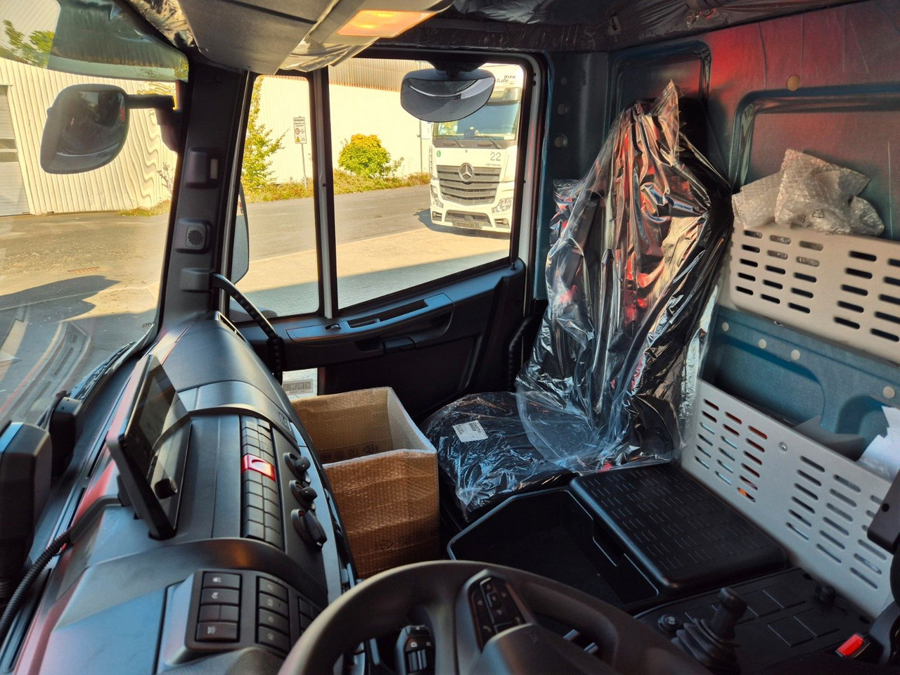 Tovornjak hladilnik Iveco Eurocargo ML160E28/P Carrier Supra 1250 LBW Tür: slika 28