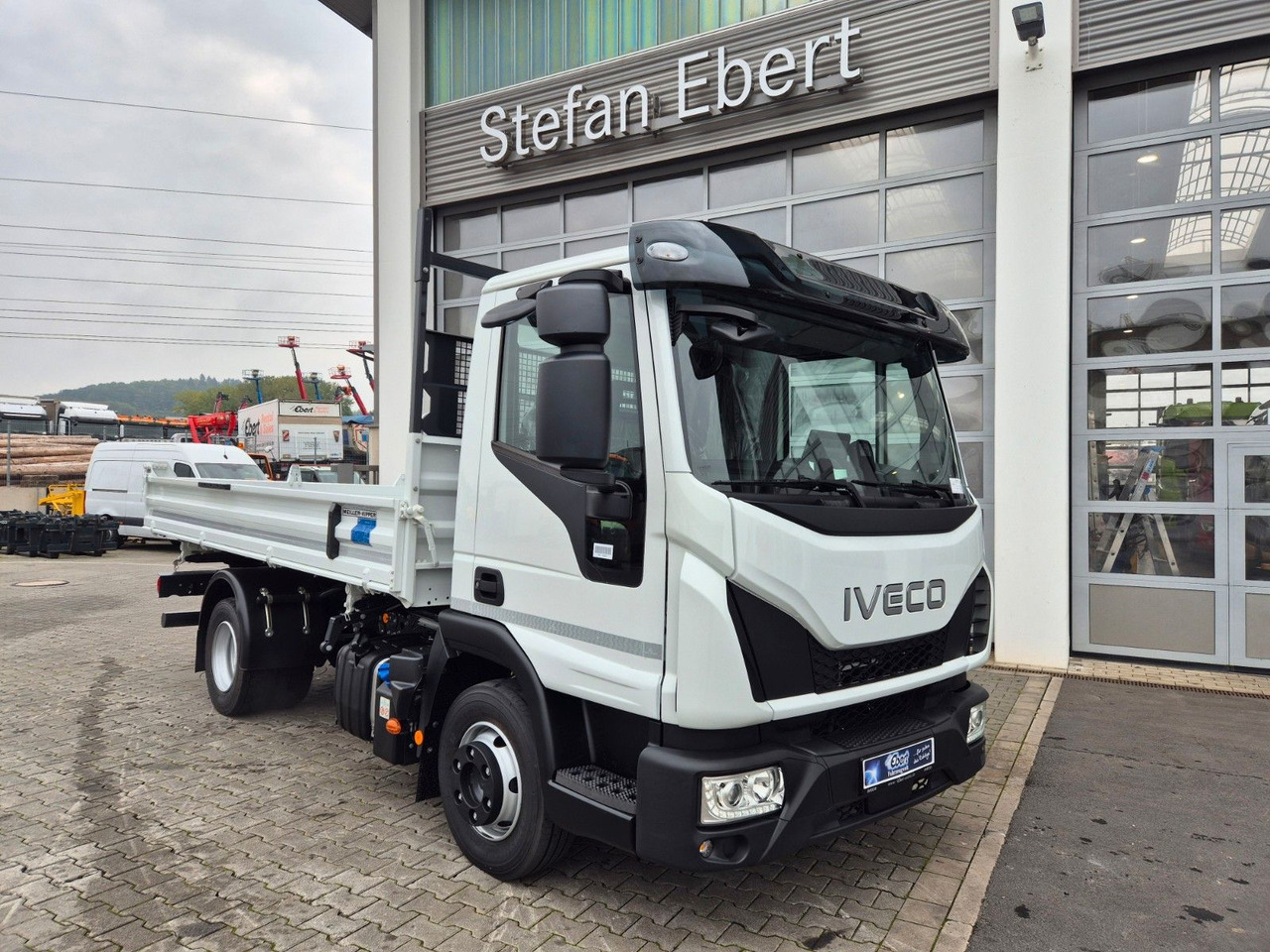 Iveco Eurocargo ML80E21 Meiller Kipper 2x AHK 3 Sitze - Dostavno vozilo prekucnik: slika 3 Iveco Eurocargo ML80E21 Meiller Kipper 2x AHK 3 Sitze - Dostavno vozilo prekucnik: slika 3