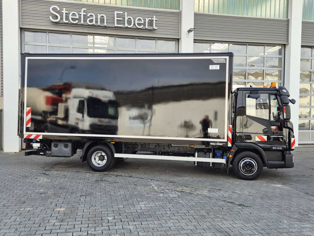 Iveco Eurocargo ML80E21/P LBW Bär 1.500kg 2x AHK - Dostavno vozilo z zabojnikom: slika 5 Iveco Eurocargo ML80E21/P LBW Bär 1.500kg 2x AHK - Dostavno vozilo z zabojnikom: slika 5