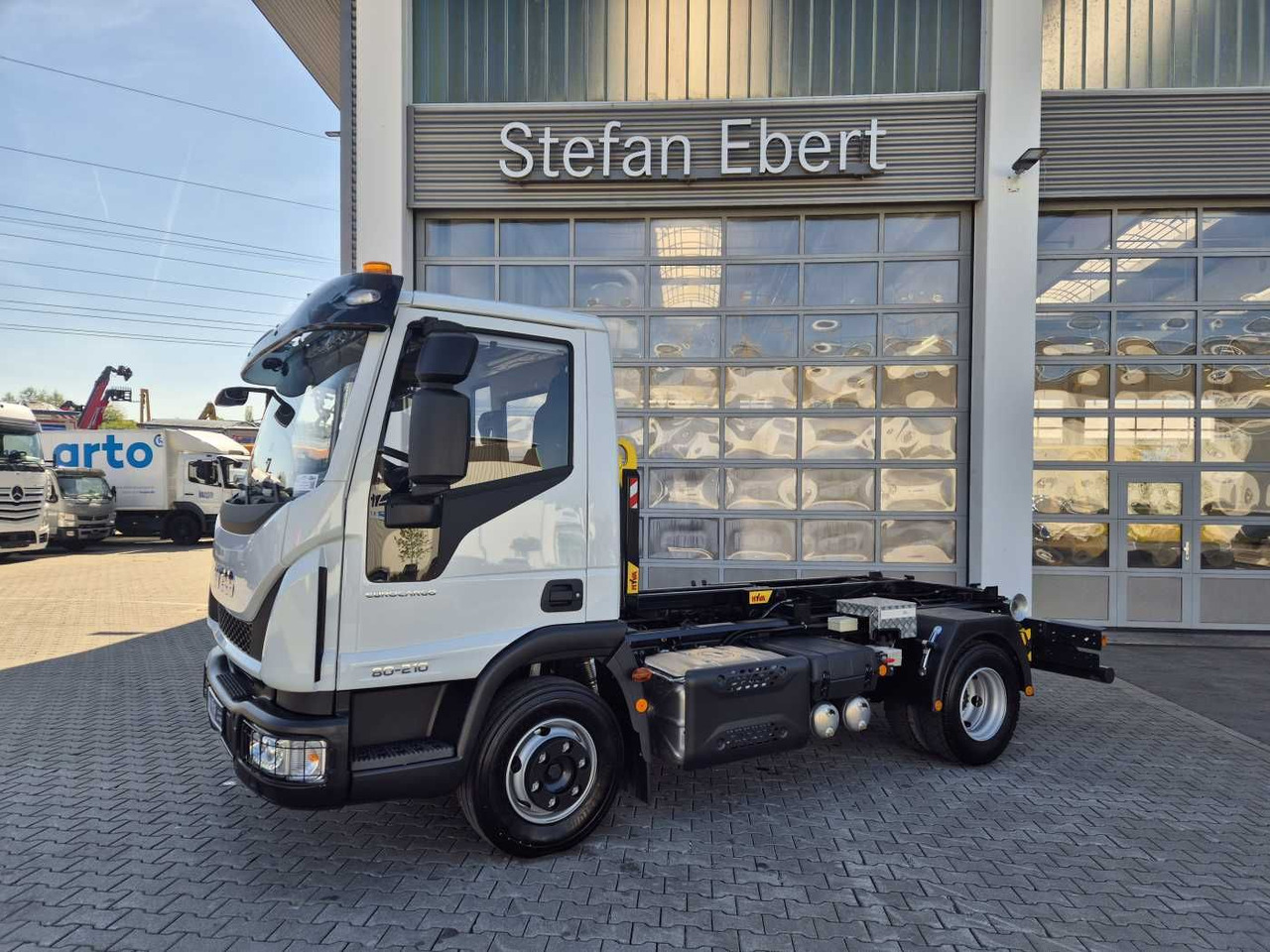 Iveco Eurocargo ML80E21K 4x2 Hyva 05-32-K-DIN-BF 2xAHK - Kotalni prekucni tovornjak: slika 3 Iveco Eurocargo ML80E21K 4x2 Hyva 05-32-K-DIN-BF 2xAHK - Kotalni prekucni tovornjak: slika 3