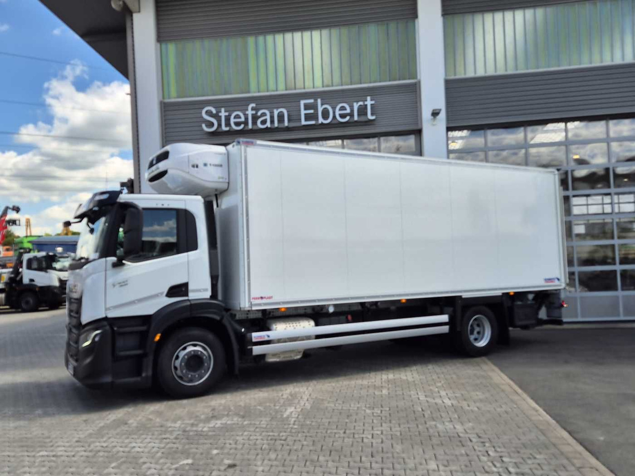 Iveco S-Way AD190S40/FP ThermoKing T-1000R LBW Tür AHK - Tovornjak hladilnik: slika 3 Iveco S-Way AD190S40/FP ThermoKing T-1000R LBW Tür AHK - Tovornjak hladilnik: slika 3