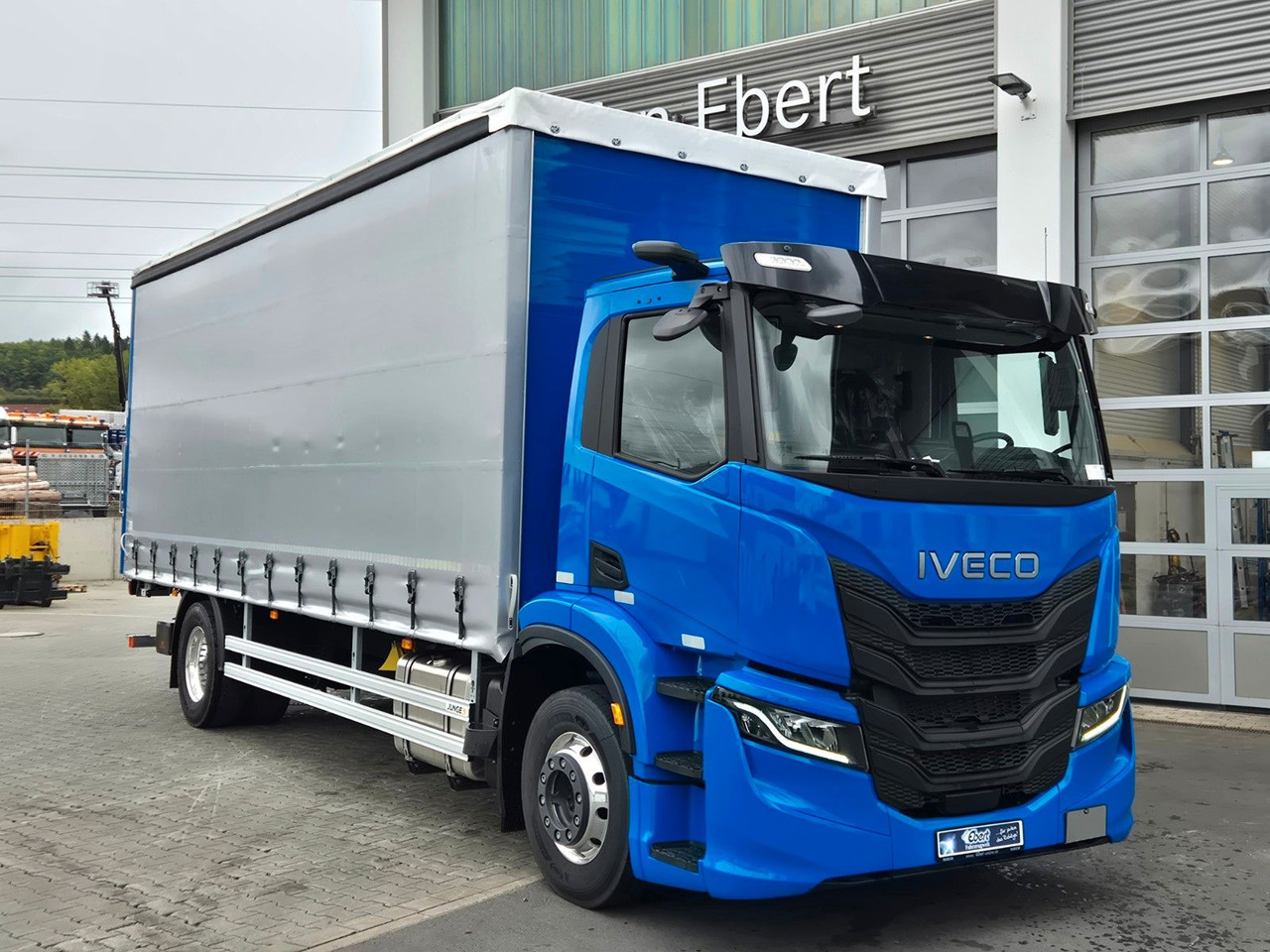 Iveco S-Way AD190S40/P Curtainsider *MirrorCam*LBW* - Tovornjak s ponjavo: slika 3 Iveco S-Way AD190S40/P Curtainsider *MirrorCam*LBW* - Tovornjak s ponjavo: slika 3
