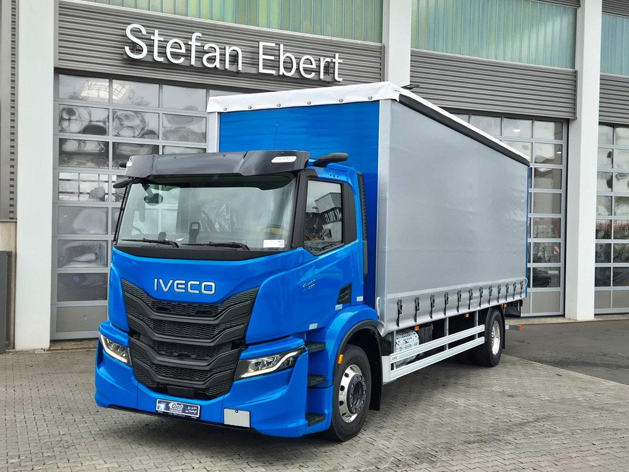 Iveco S-Way AD190S40/P Curtainsider *MirrorCam*LBW* - Tovornjak s ponjavo: slika 2 Iveco S-Way AD190S40/P Curtainsider *MirrorCam*LBW* - Tovornjak s ponjavo: slika 2