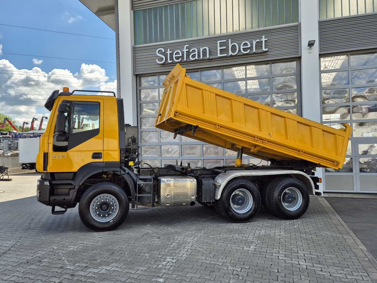 Iveco Trakker AD380T50 6x4 Kipper/SZM Wechselsystem - Tovornjak prekucnik: slika 4 Iveco Trakker AD380T50 6x4 Kipper/SZM Wechselsystem - Tovornjak prekucnik: slika 4