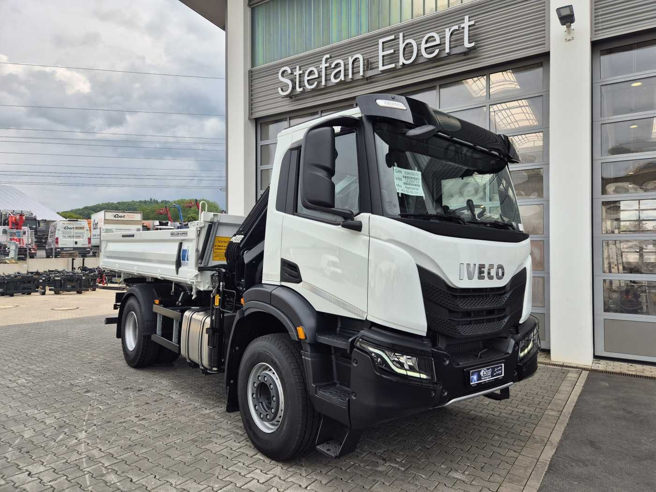 Iveco X-Way AD200X42/P HR OFF Hiab X-HIDUO 118E-3 Funk - Tovornjak prekucnik, Tovornjak z dvigalom: slika 3 Iveco X-Way AD200X42/P HR OFF Hiab X-HIDUO 118E-3 Funk - Tovornjak prekucnik, Tovornjak z dvigalom: slika 3