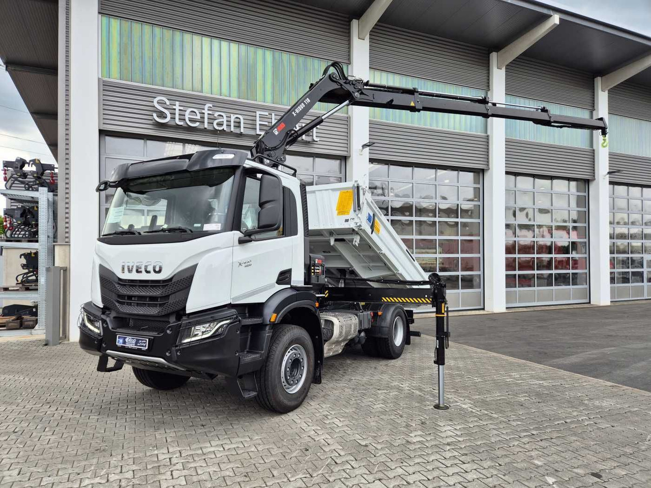 Iveco X-Way AD200X42/P HR OFF Hiab X-HIDUO 118E-3 Funk - Tovornjak prekucnik, Tovornjak z dvigalom: slika 1 Iveco X-Way AD200X42/P HR OFF Hiab X-HIDUO 118E-3 Funk - Tovornjak prekucnik, Tovornjak z dvigalom: slika 1