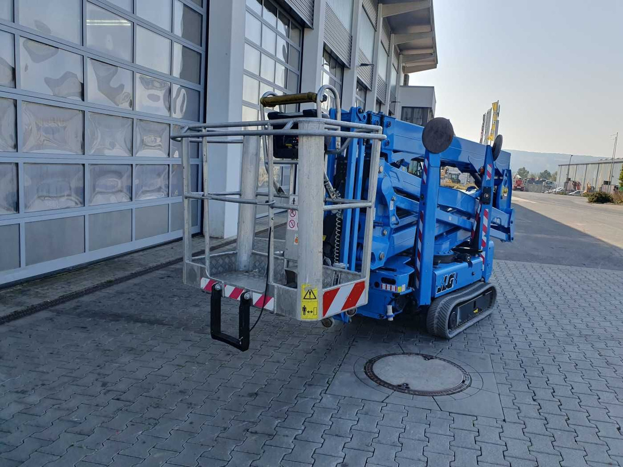 JLG X20JP / 20m / Benzin / 650h / 1.600h - Dvižna ploščad montirana na tovornjak: slika 4 JLG X20JP / 20m / Benzin / 650h / 1.600h - Dvižna ploščad montirana na tovornjak: slika 4