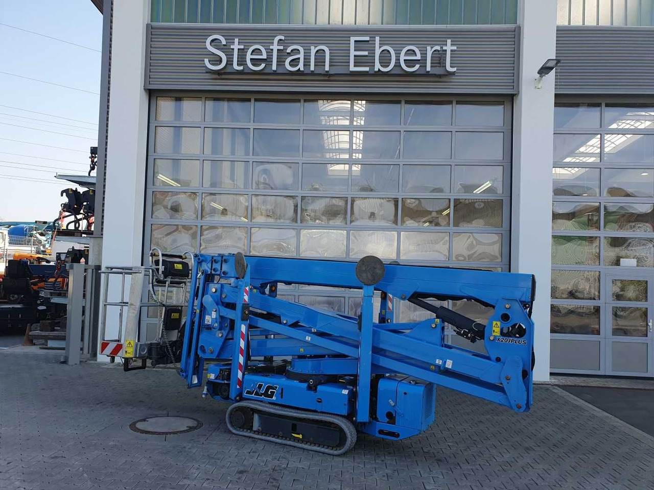 JLG X20JP / 20m / Benzin / 650h / 1.600h - Dvižna ploščad montirana na tovornjak: slika 2 JLG X20JP / 20m / Benzin / 650h / 1.600h - Dvižna ploščad montirana na tovornjak: slika 2