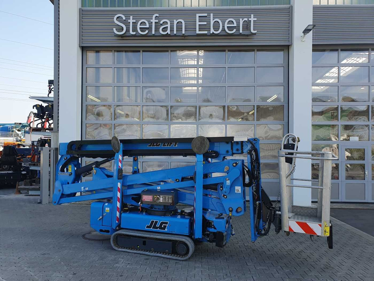 JLG X20JP / 20m / Benzin / 650h / 1.600h - Dvižna ploščad montirana na tovornjak: slika 5 JLG X20JP / 20m / Benzin / 650h / 1.600h - Dvižna ploščad montirana na tovornjak: slika 5