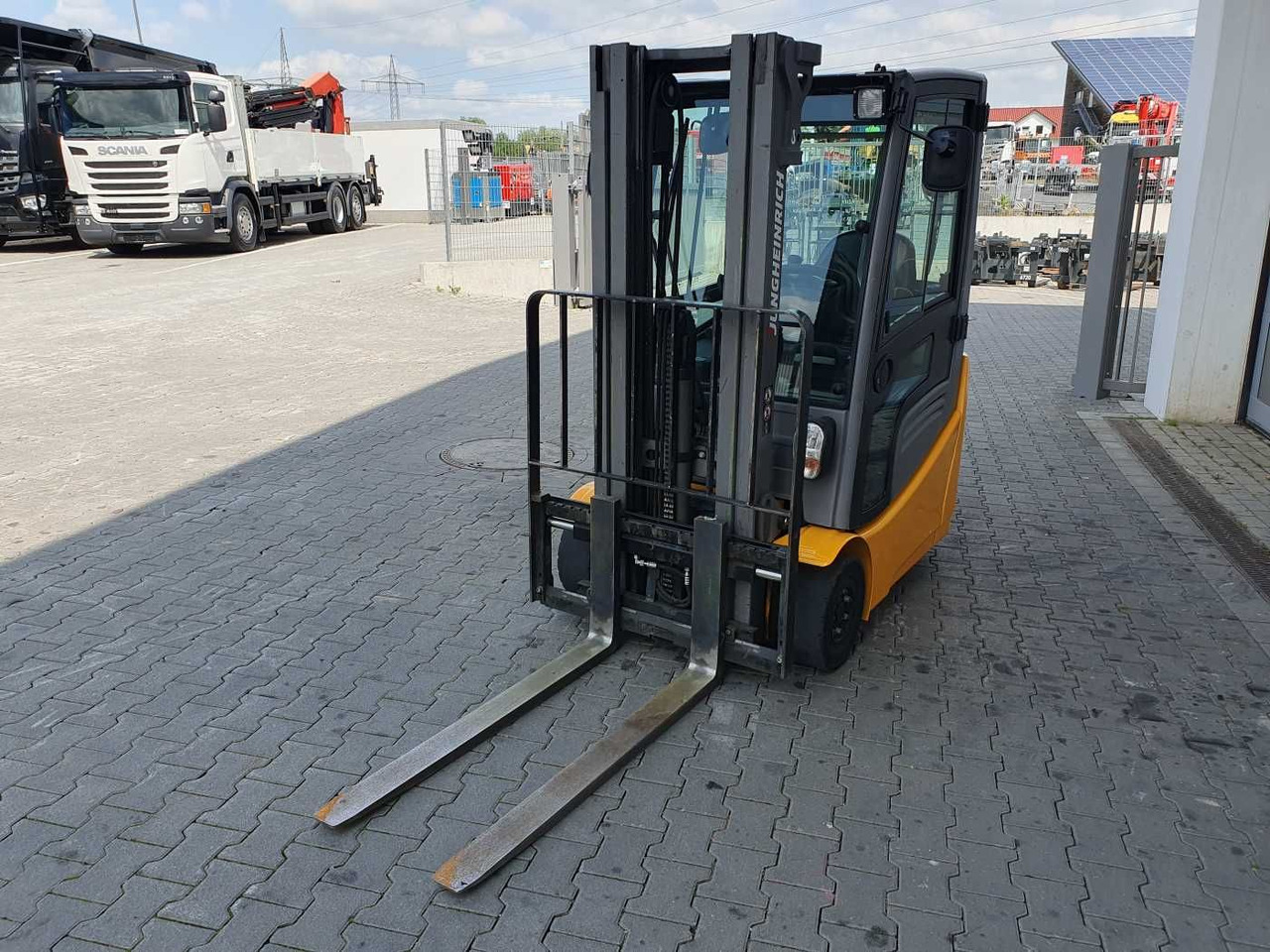 Električni viličar Jungheinrich EFG 215 / Triplex: 4.25m! / SS / 4.166h / 2024: slika 8