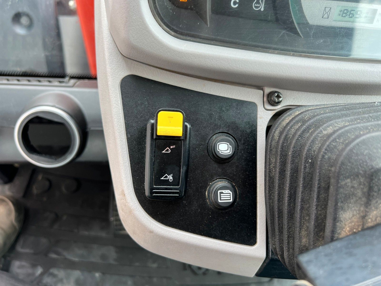 Kolesni nakladalec Kubota R070 / Gabel & Schaufel / nur 1.869h!: slika 17 Kolesni nakladalec Kubota R070 / Gabel & Schaufel / nur 1.869h!: slika 17