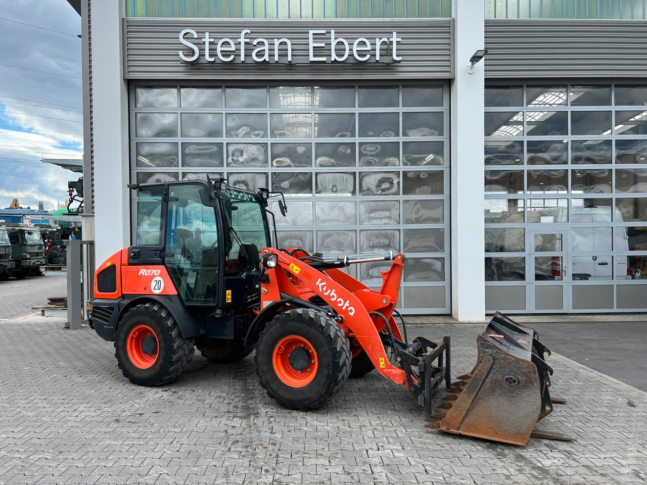 Kubota R070 / Gabel & Schaufel / nur 1.869h! - Kolesni nakladalec: slika 1 Kubota R070 / Gabel & Schaufel / nur 1.869h! - Kolesni nakladalec: slika 1