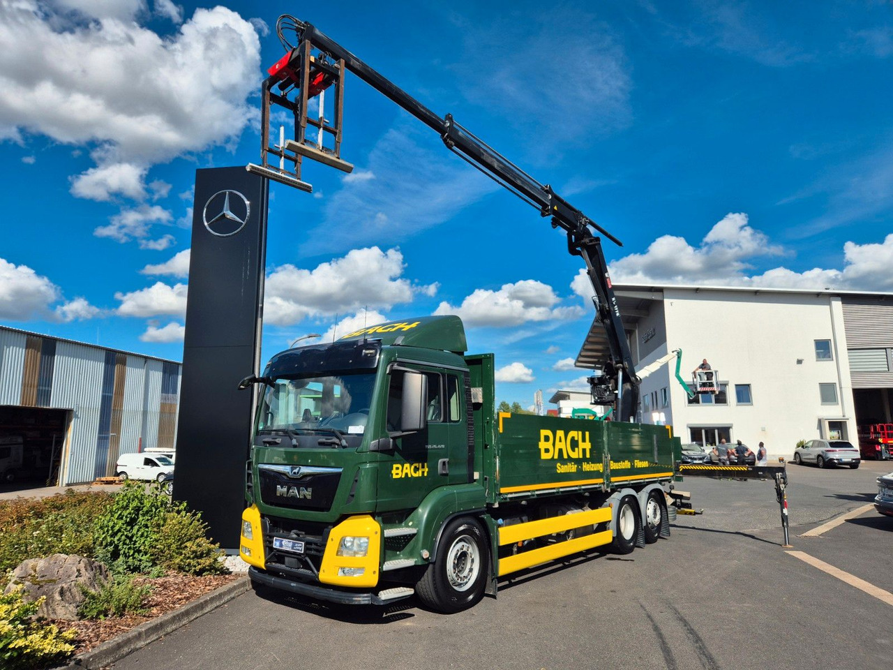 MAN TGS 26.420 6x2-4 LL Hiab 177K PRO 2 Stück - Tovornjak z dvigalom: slika 1 MAN TGS 26.420 6x2-4 LL Hiab 177K PRO 2 Stück - Tovornjak z dvigalom: slika 1