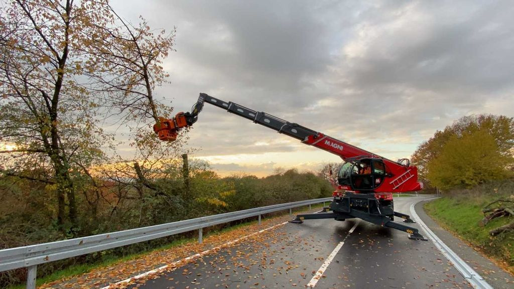 Magni RTH 6.30 SH / Fällkran / Westtech CS750 Magni RTH 6.30 SH / Fällkran / Westtech CS750 - Teleskopski viličar: slika 4 Magni RTH 6.30 SH / Fällkran / Westtech CS750 Magni RTH 6.30 SH / Fällkran / Westtech CS750 - Teleskopski viličar: slika 4