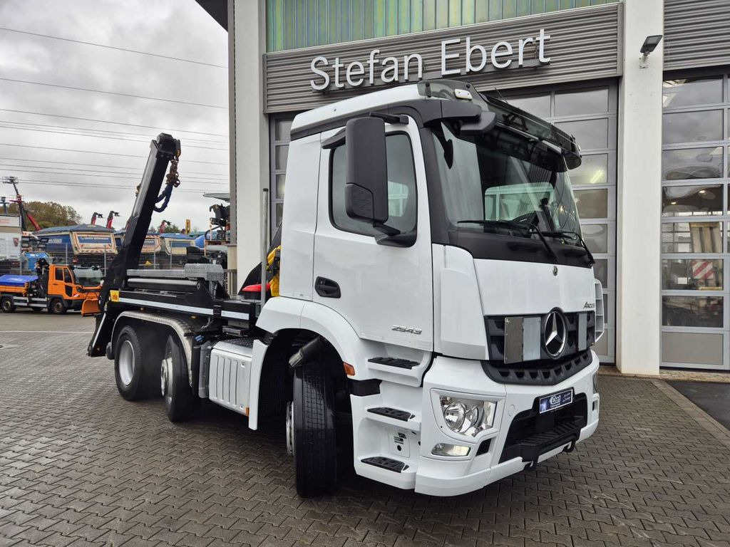 Mercedes-Benz Arocs 2543 L 6x2/4 Hiab TS 2018 TAZ Funk - Komunalni tovornjak: slika 2 Mercedes-Benz Arocs 2543 L 6x2/4 Hiab TS 2018 TAZ Funk - Komunalni tovornjak: slika 2