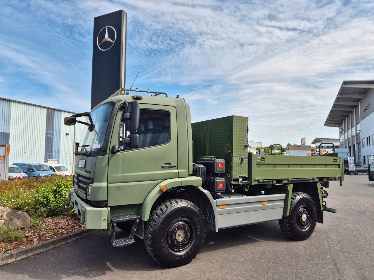 Mercedes-Benz Atego 1018 A 4x4 Pritsche Singlebereift 7 Stück - Tovornjak s kesonom: slika 4 Mercedes-Benz Atego 1018 A 4x4 Pritsche Singlebereift 7 Stück - Tovornjak s kesonom: slika 4