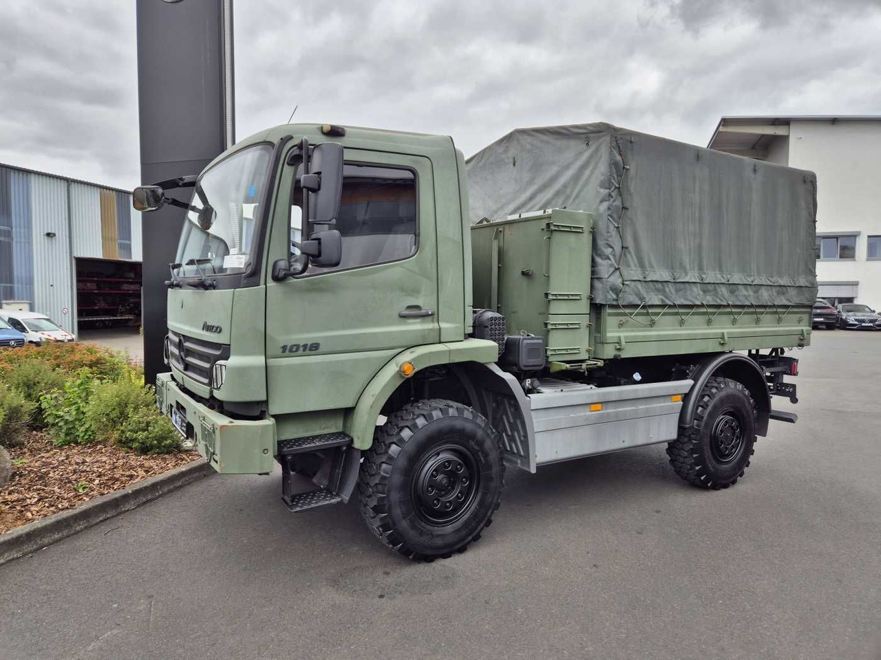 Mercedes-Benz Atego 1018 A 4x4 Singlebereifung 6 Stück vorh. - Tovornjak s kesonom: slika 4 Mercedes-Benz Atego 1018 A 4x4 Singlebereifung 6 Stück vorh. - Tovornjak s kesonom: slika 4